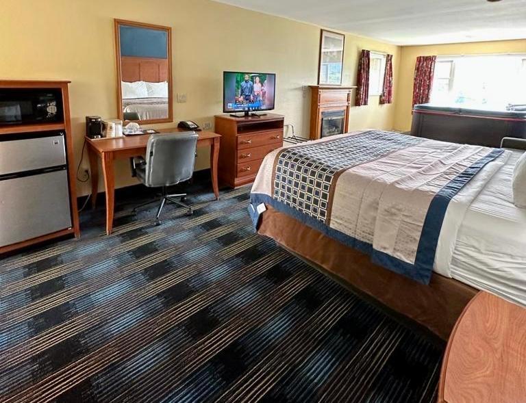 Swiss Chalets Village Inn Норт-Конвей Экстерьер фото