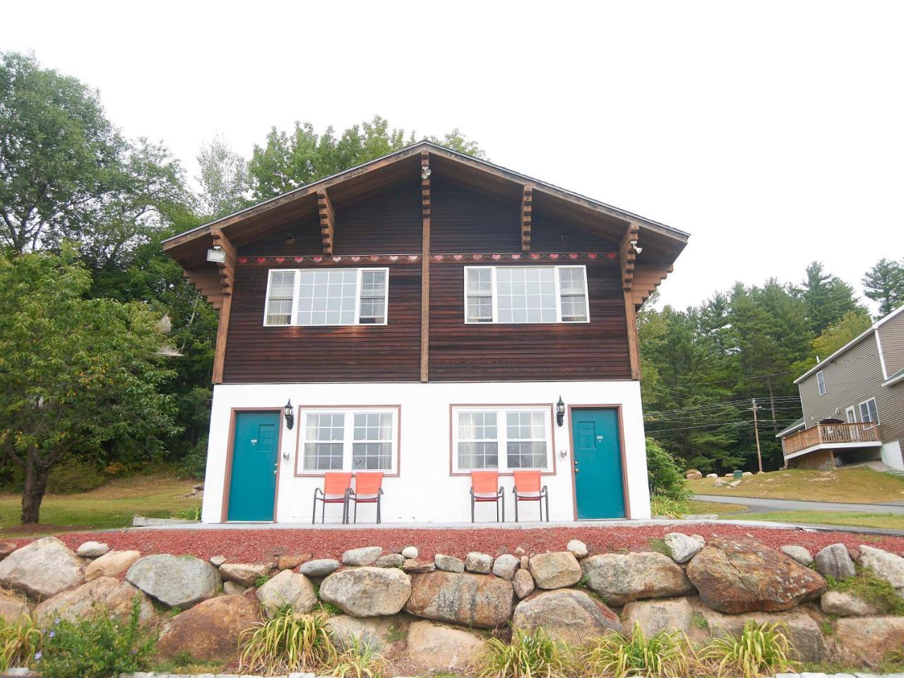 Swiss Chalets Village Inn Норт-Конвей Экстерьер фото